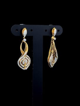 Elara Twist Diamond Earrings