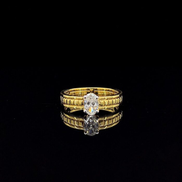 Solitaire Royale Diamond Ring - 1 Solitaire Royale Diamond Ring