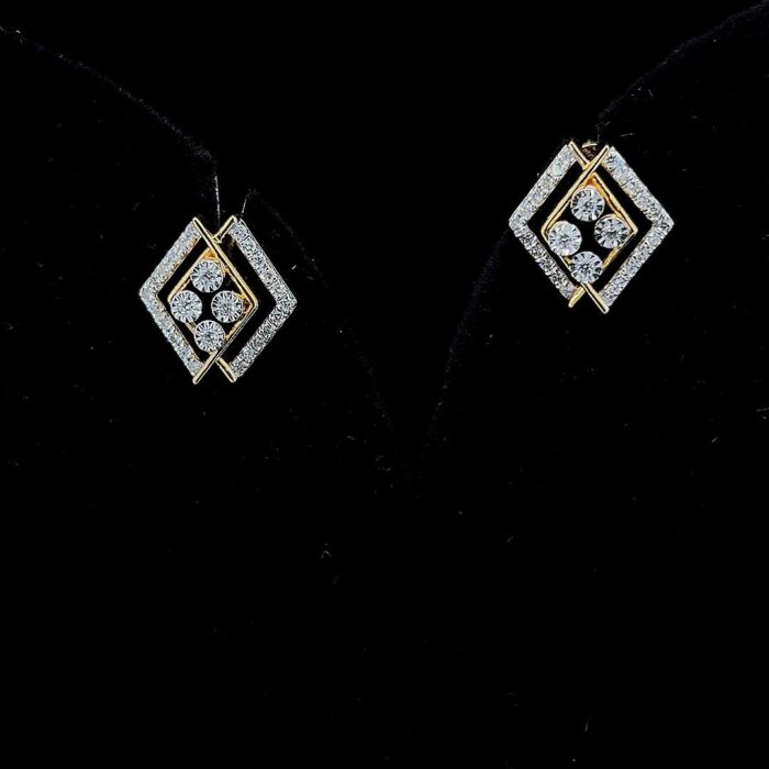 Verta Square Diamond Earrings - 4 Verta Square Diamond Earrings